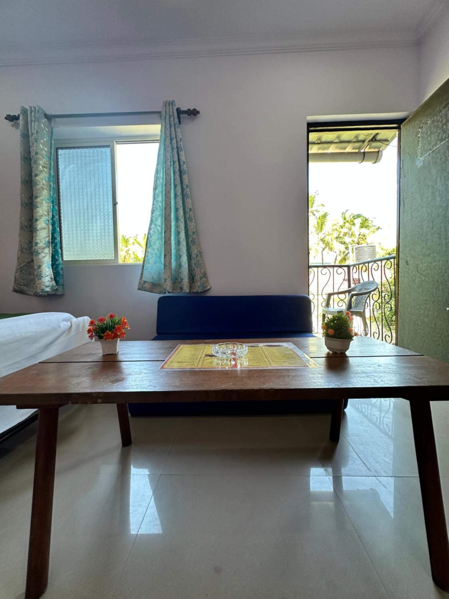 Casa Somanjo Inn Calangute Bagian luar foto